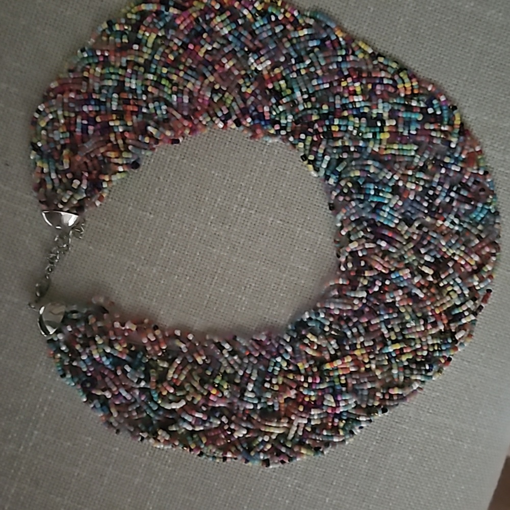 Necklaces - Picture 4 of 8